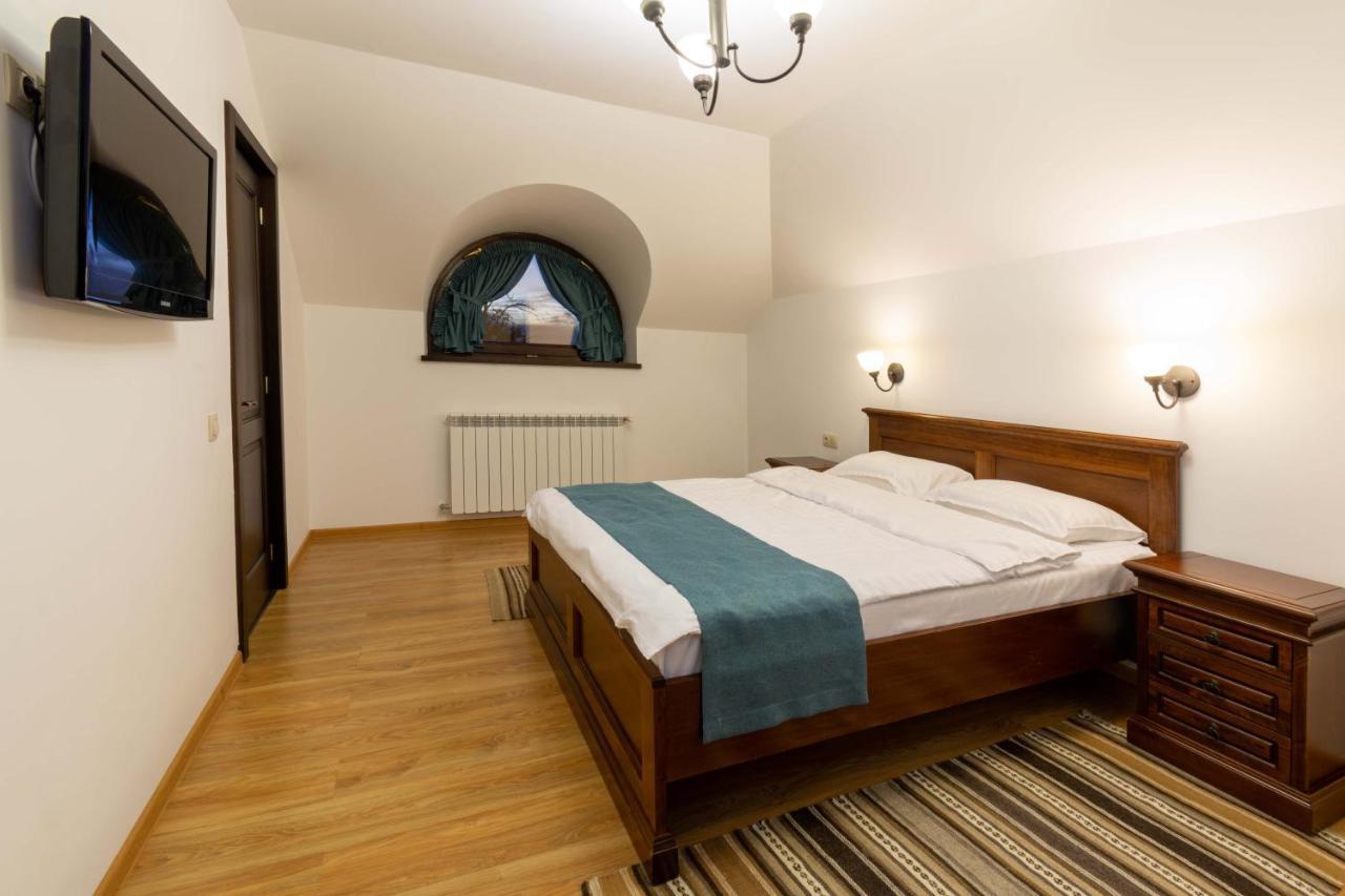 Pensiunea Tara Fagilor Suceava Bagian luar foto